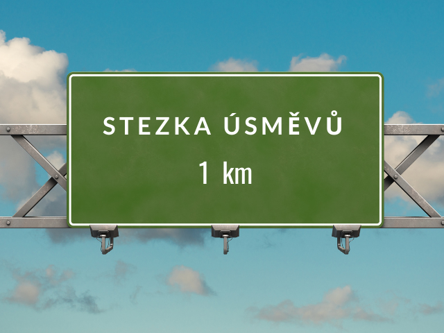 dalnicni_navestidlo_na_stezku_usmevu